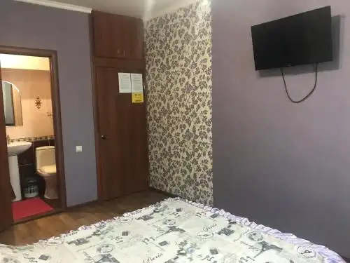 На Челюскинцев - 11