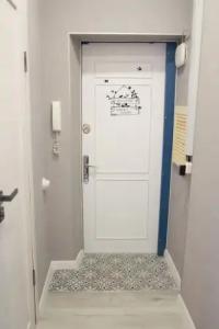 в центре города на Театральной - 14