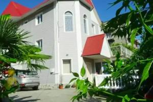 Гостевой дом у тети Люды, Лоо