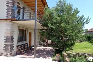 Гостевой дом «Подсолнухи», Чолпон-Ата