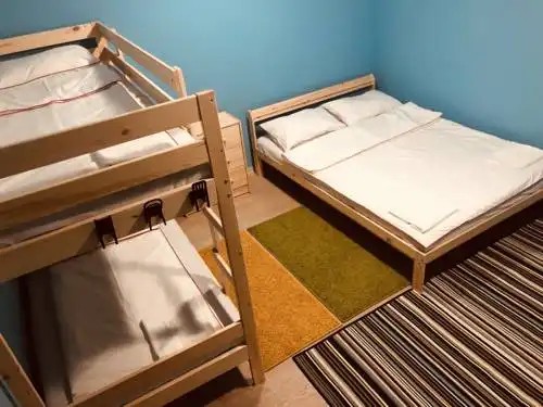 CASH/BACK HOSTEL - 0