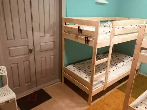 CASH/BACK HOSTEL - 16