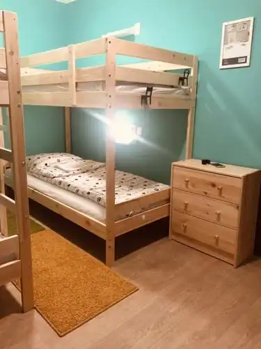 CASH/BACK HOSTEL - 19