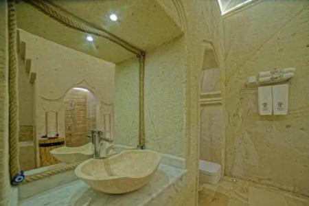 Taru Cave Suites - 120