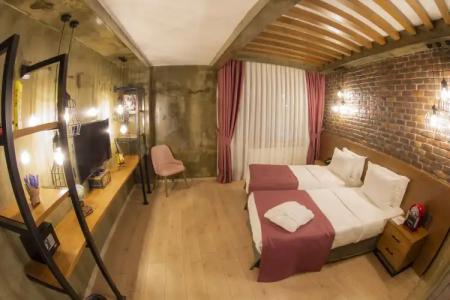 Meydan Besiktas - 24