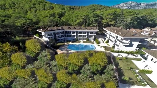 Truemars & Suites - 102