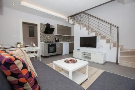 Truemars & Suites - 87