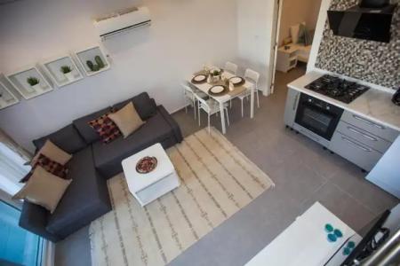 Truemars & Suites - 147