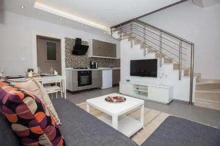 Truemars & Suites - 146