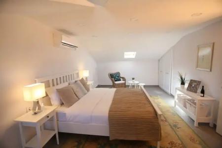 Truemars & Suites - 105