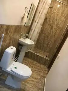 Highway Guest House - 5