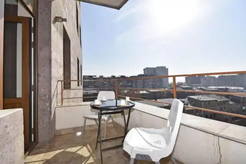 Mashtoc33 New apartment Yerevan center - 2