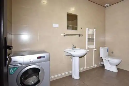Mashtoc33 New apartment Yerevan center - 9