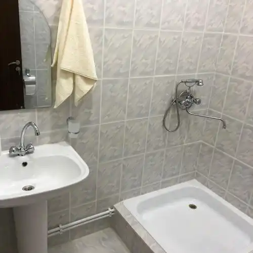 Biotech Guest Room - 12