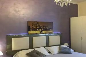 Elizabeth Rooms, Рим