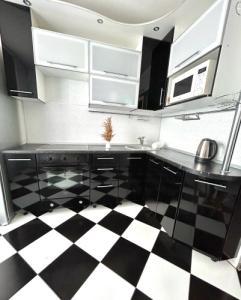 Гончаренко, 5 - 10