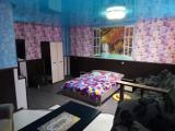 Номер-студия с кроватью размера "king-size" и диван-кроватью