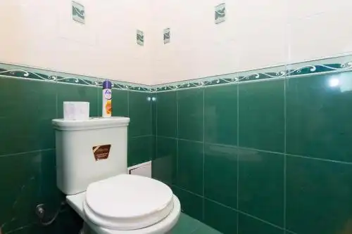 Белых Акаций 1Б - 27