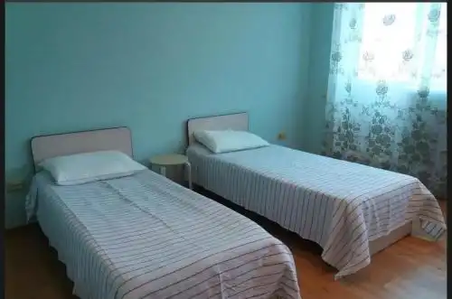 Белых Акаций 1Б - 23