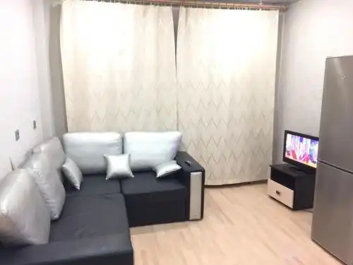 у Театральной Площади - 23