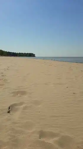 У моря - 21