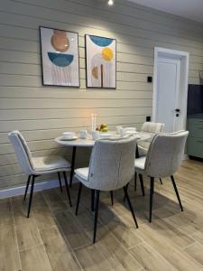 Частный дом с новым дизайнерским ремонтом и мебелью - 4