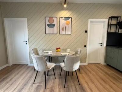 Частный дом с новым дизайнерским ремонтом и мебелью - 20