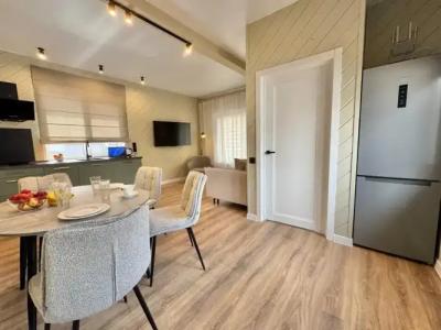 Частный дом с новым дизайнерским ремонтом и мебелью - 22