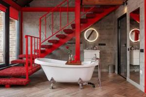 Отель & кафе «Мазох»