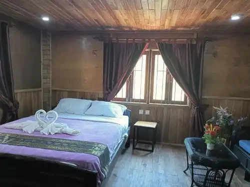 Sunshine Guesthouse Kampot - 1