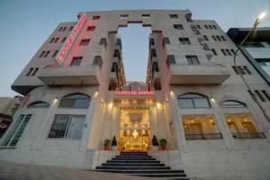 Crystal Hotel, Акаба