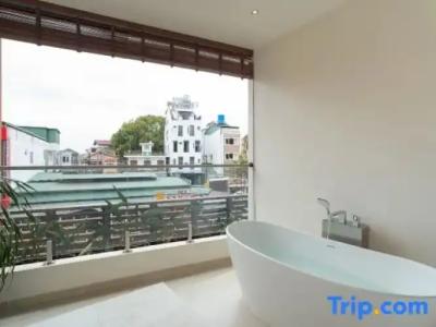 Hôtel Colline - 282