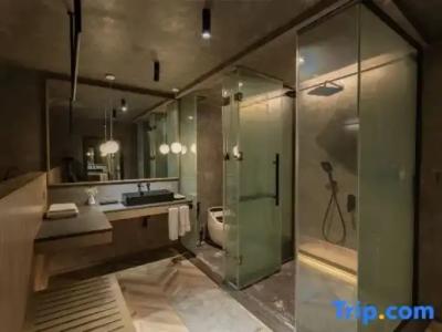 Hôtel Colline - 131