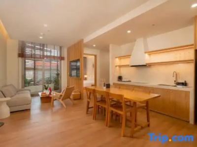 Hôtel Colline - 244