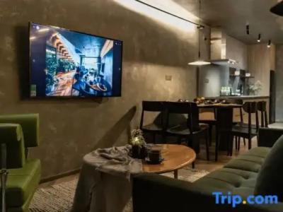 Hôtel Colline - 127