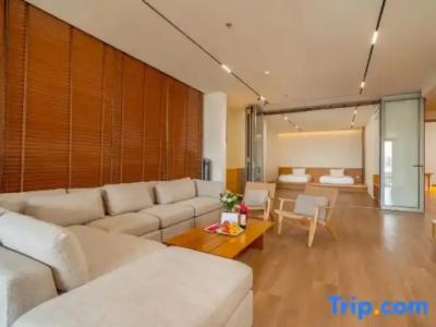 Hôtel Colline - 279