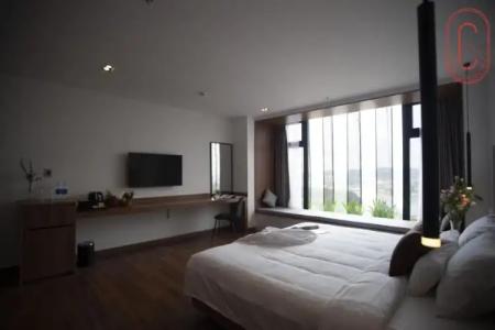 Hôtel Colline - 189