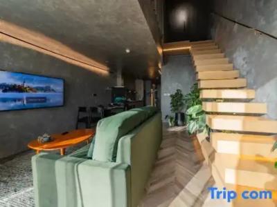 Hôtel Colline - 125