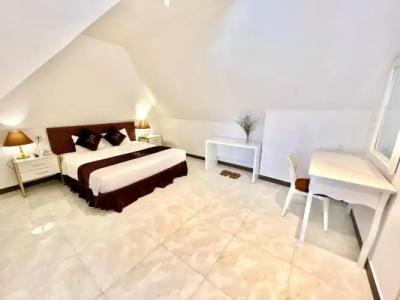 Tulip City View - 94