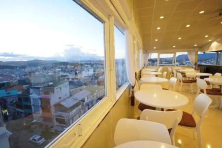 Tulip City View - 16