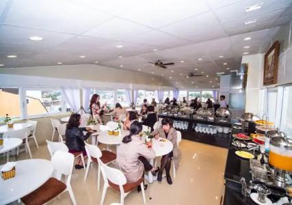 Tulip City View - 17