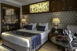 Lords Palace Hotel Spa Casino