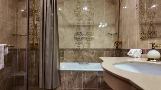 The Royal Mezbon & SPA - 112