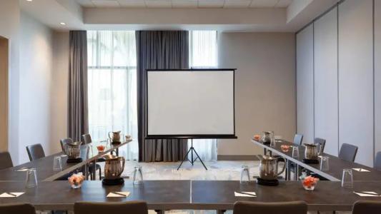 Residence Inn by Marriott Orlando at Millenia - 13