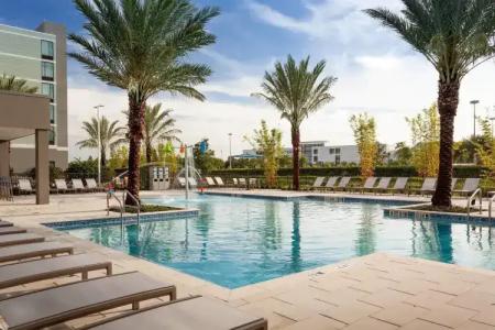 SpringHill Suites by Marriott Orlando at Millenia - 11