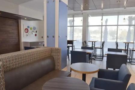 Holiday Inn Express & Suites - Orlando - Lake Nona Area, An Ihg - 23