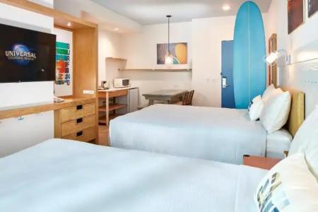 Universal’s Endless Summer Resort – Dockside Inn and Suites - 28