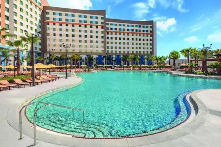 Universal’s Endless Summer Resort – Dockside Inn and Suites - 9