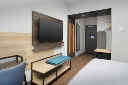 Tru By Hilton Orlando Convention Center - 47