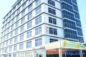 Diamond Lake Hotel, Spa, Ktv & Disco Bar, Янгон